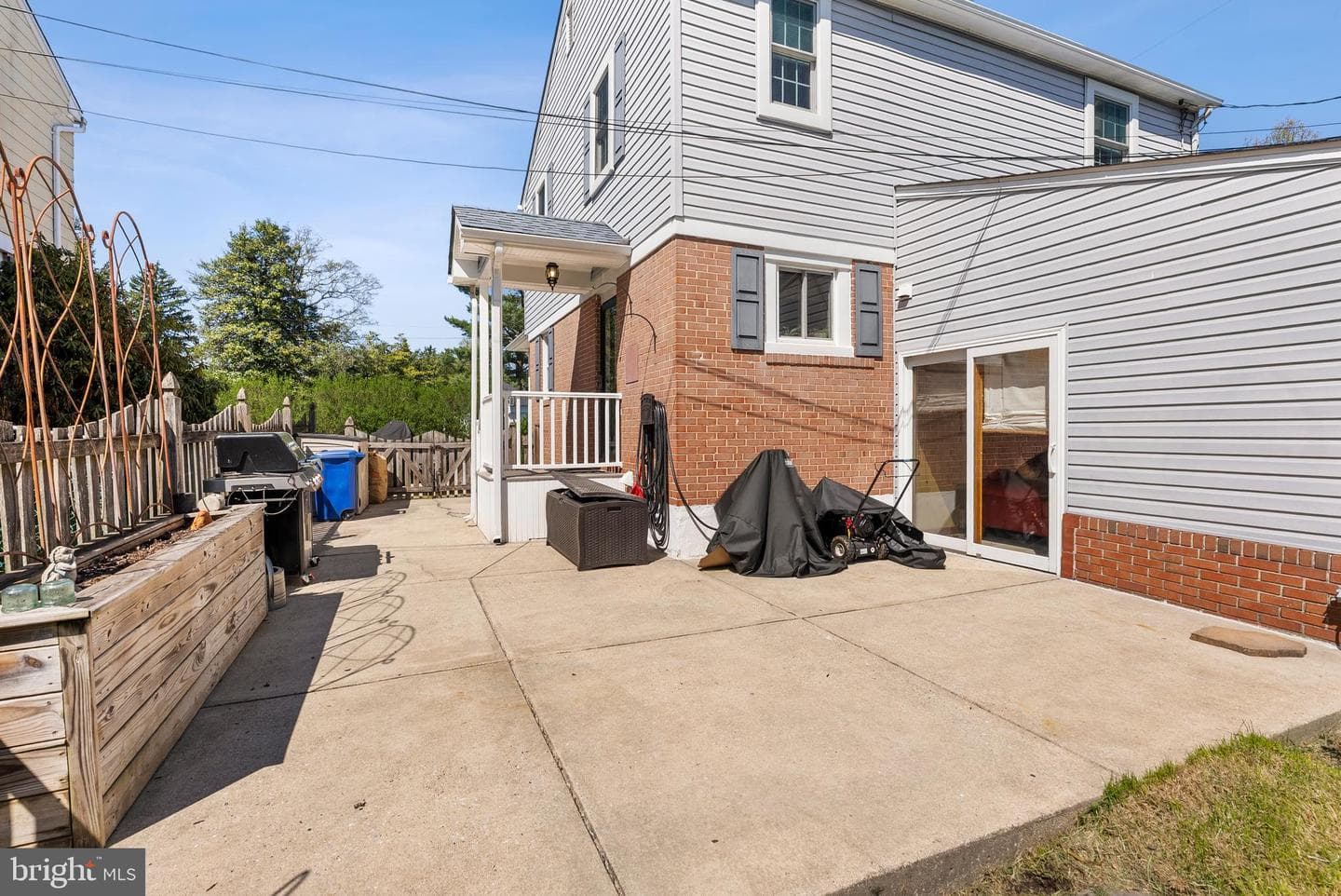 907 Arran Road photo 32