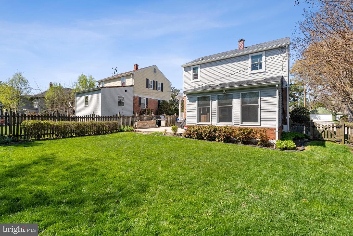 907 Arran Road photo 35