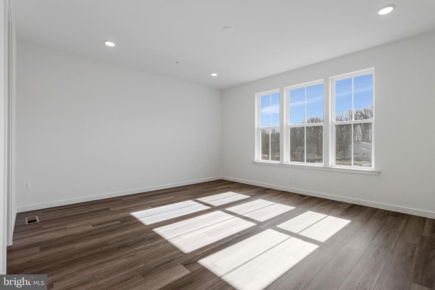 917 Honeyflower Drive photo 34