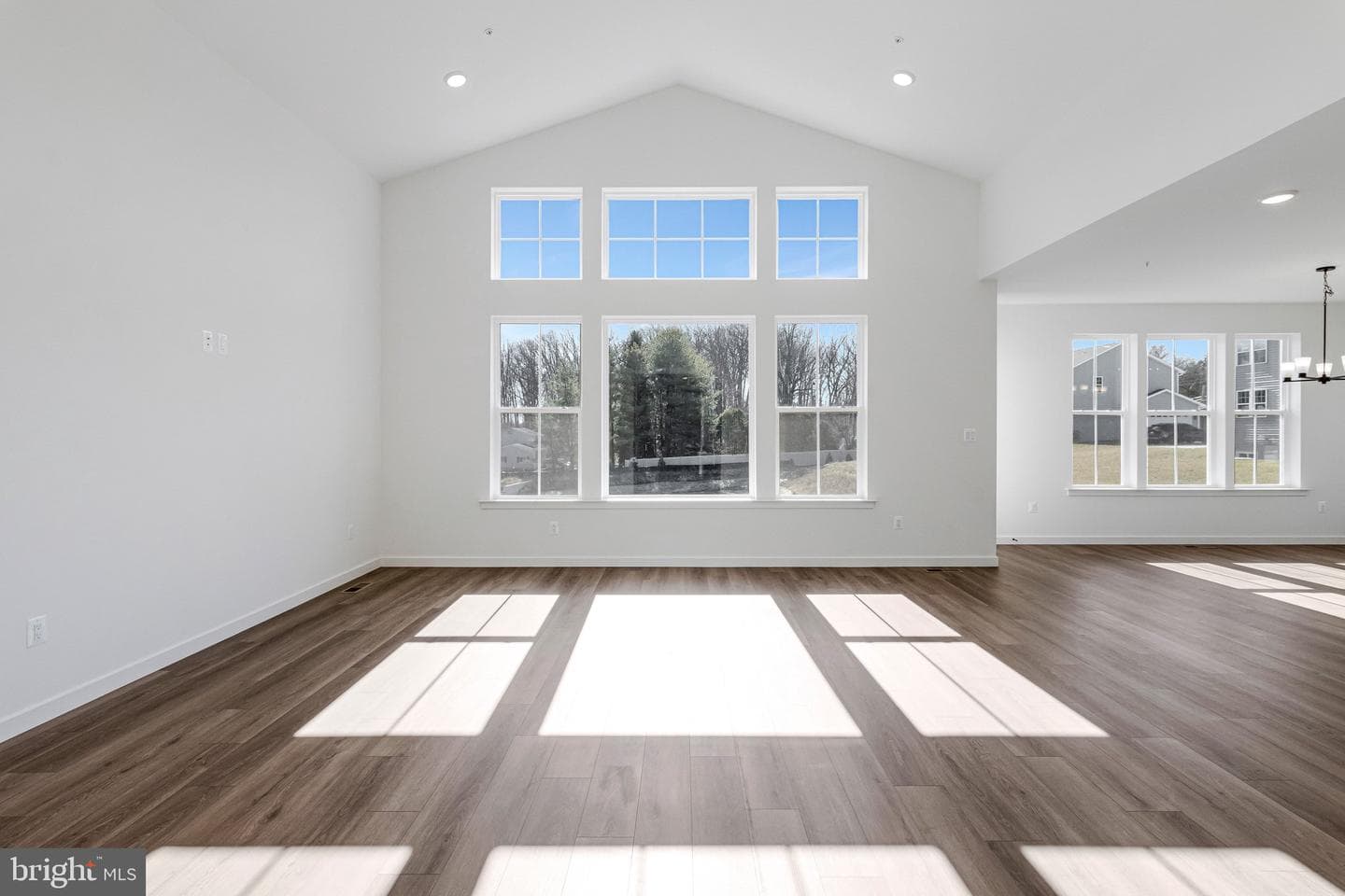 917 Honeyflower Drive photo 4