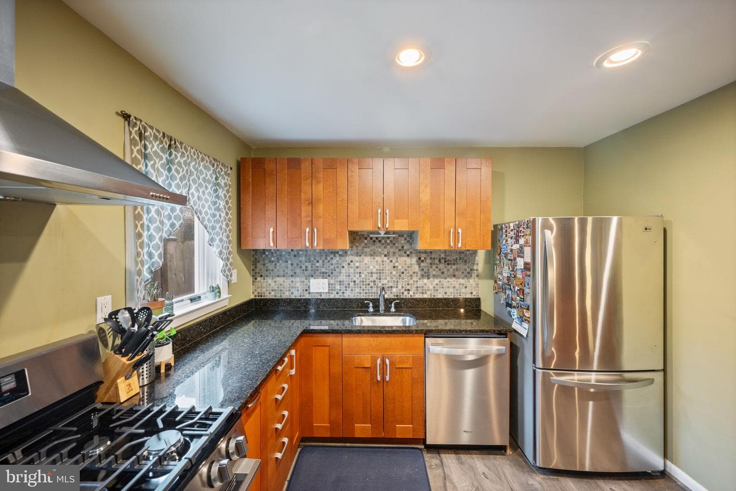 1311 Glenmont Road photo 10