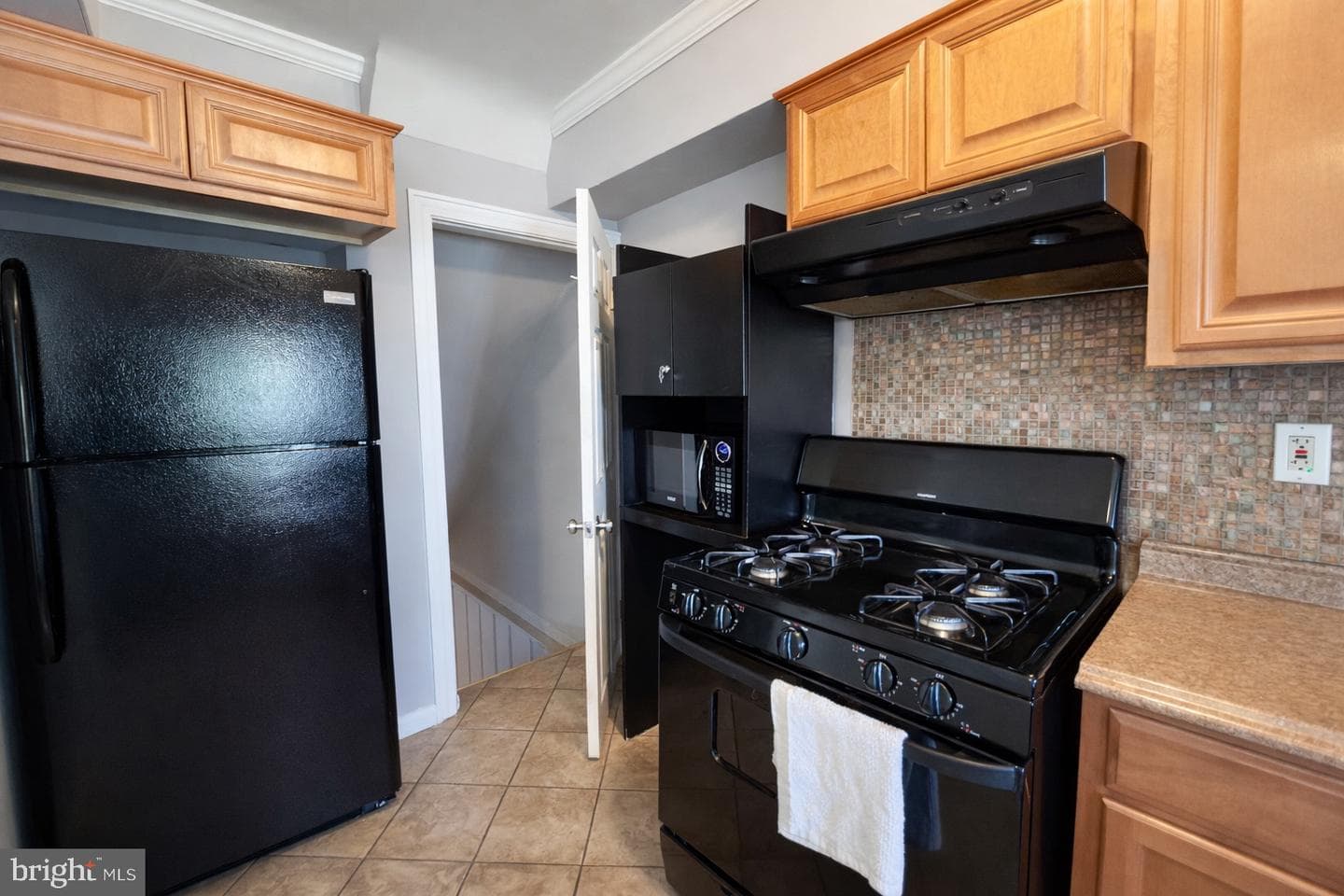 3325 McShane Way photo 11