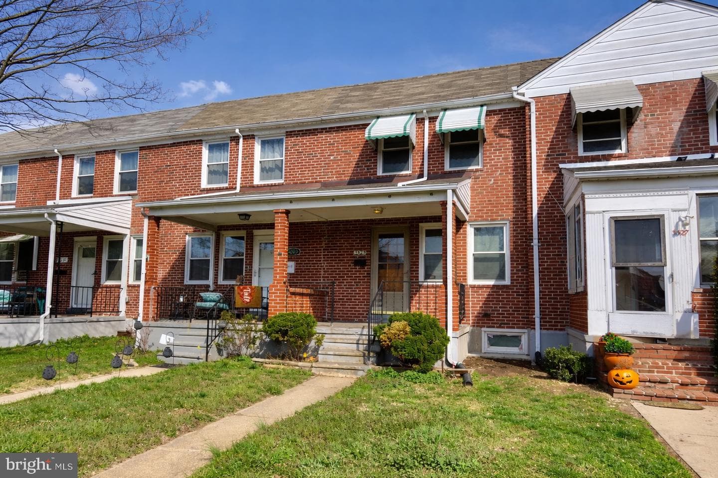 3325 McShane Way photo 2