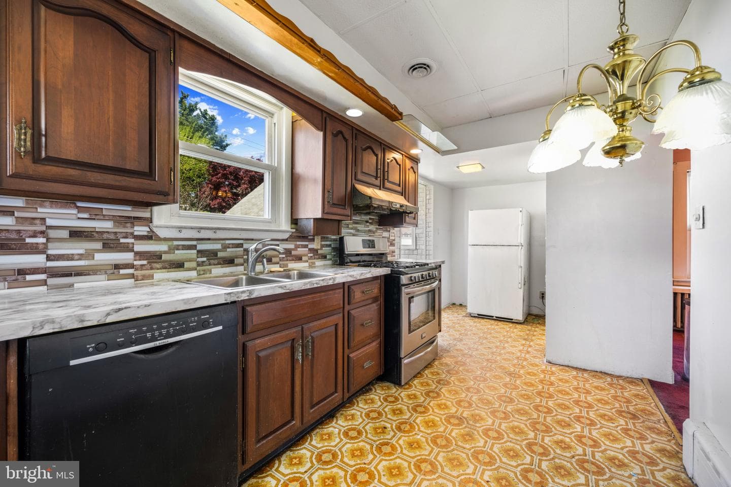 6810 Belclare Road photo 15