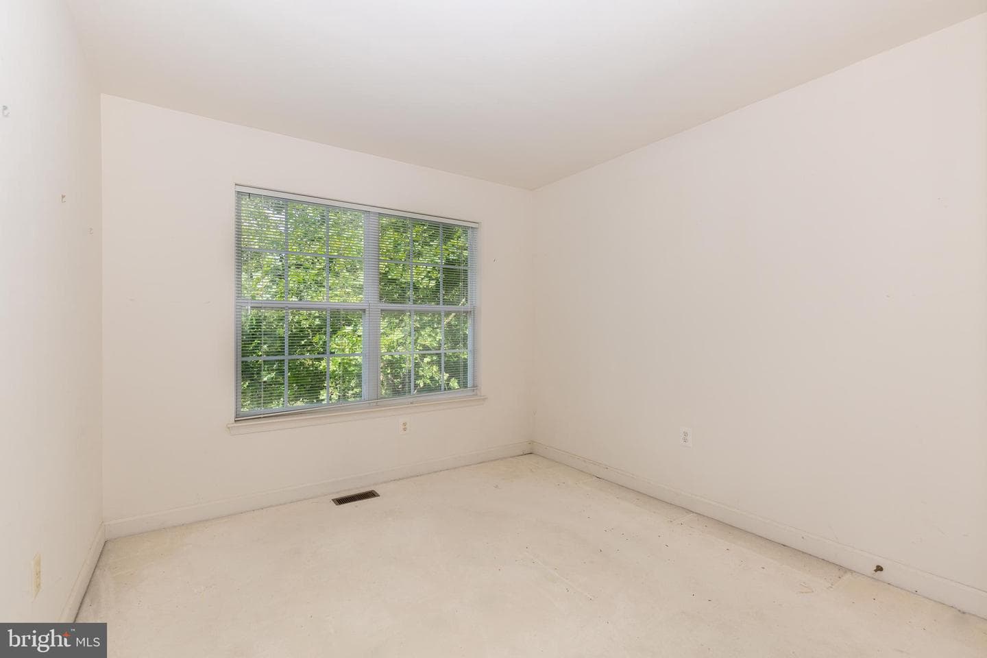 9712 Watts Road photo 23