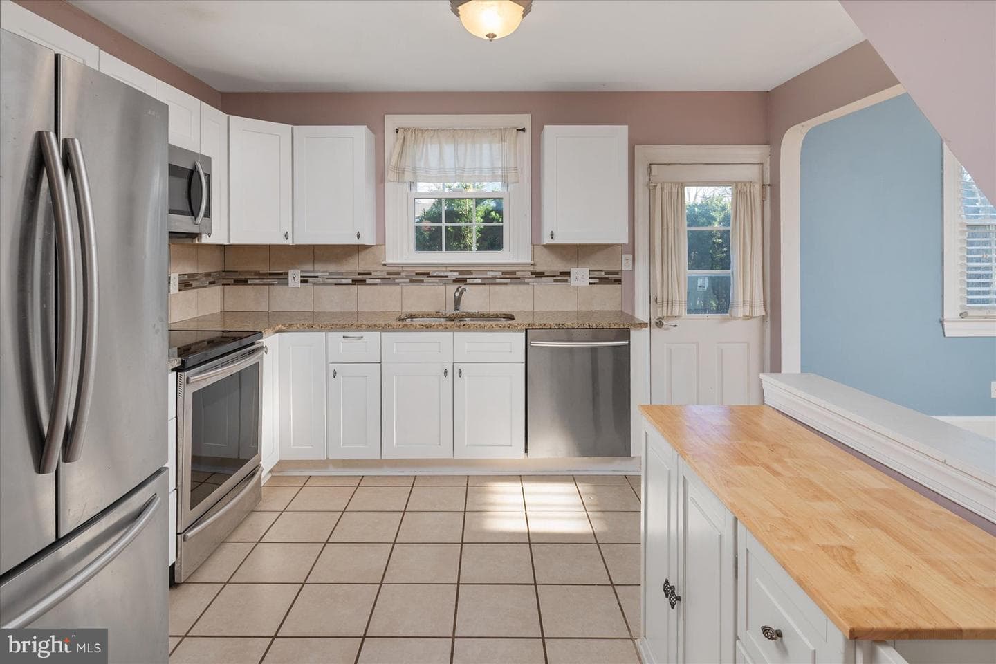 712 Dorchester Road photo 11
