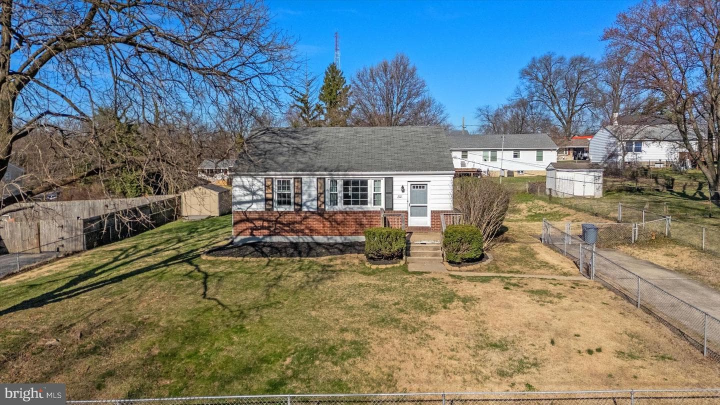 712 Dorchester Road photo 2