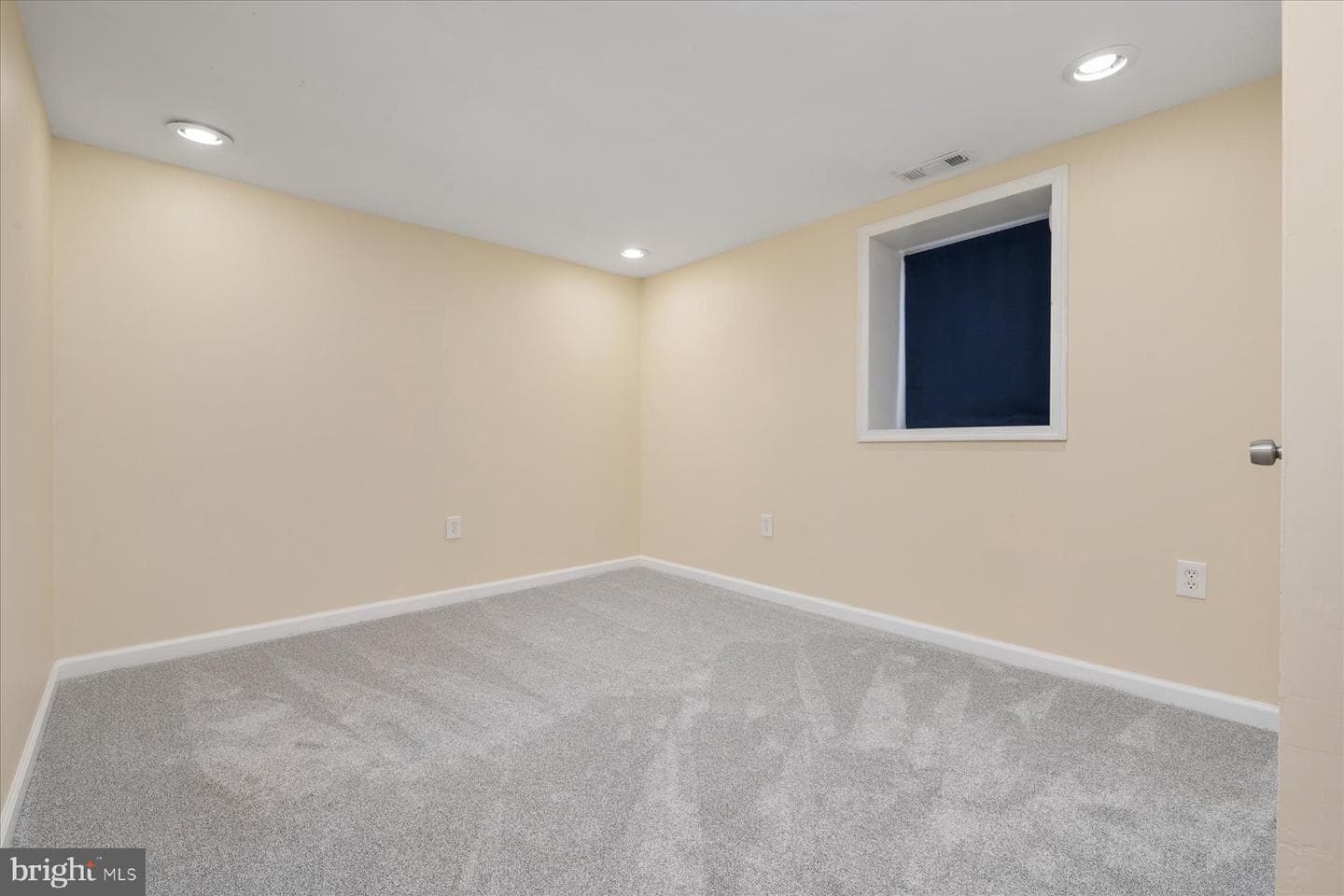 712 Dorchester Road photo 20