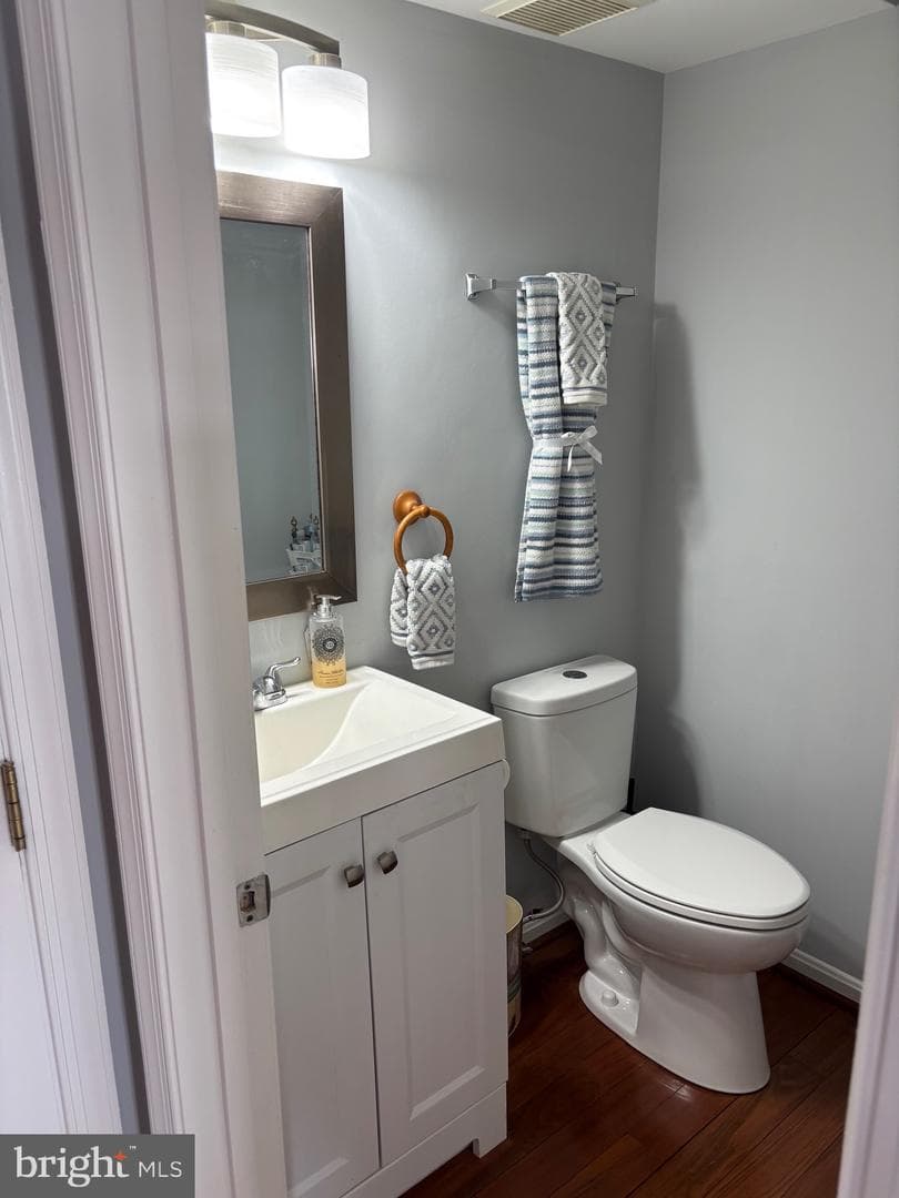 3910 Squire Tuck Way photo 12