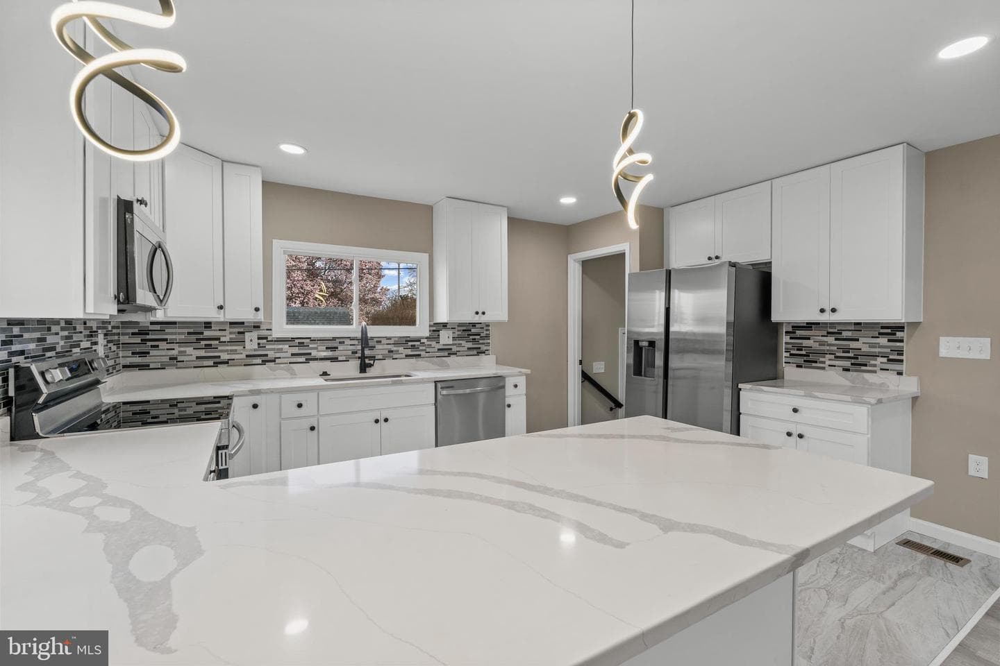 2901 Michigan Avenue photo 11