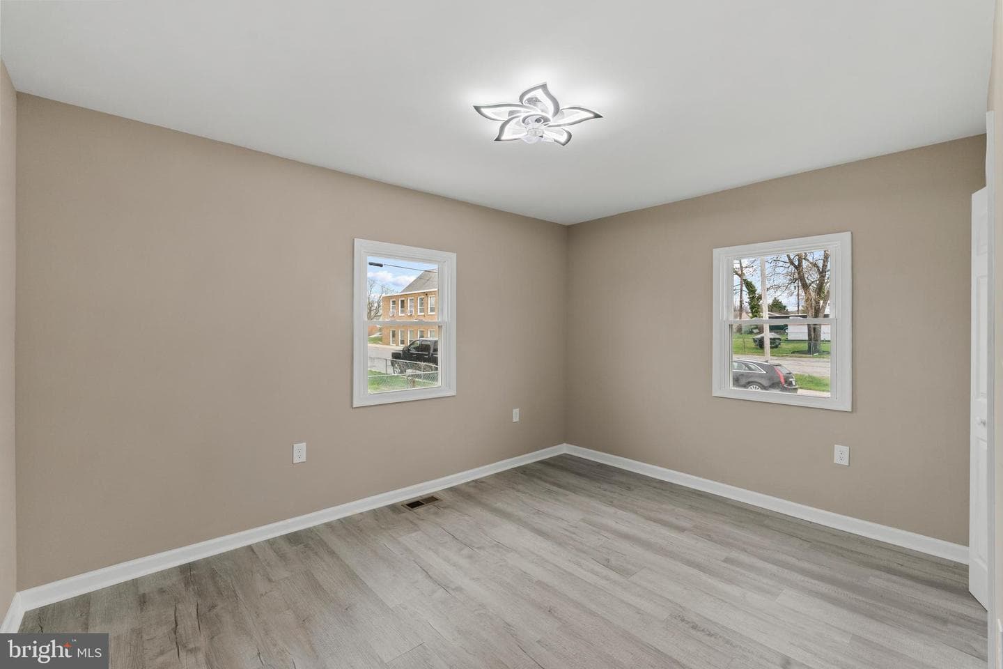 2901 Michigan Avenue photo 17
