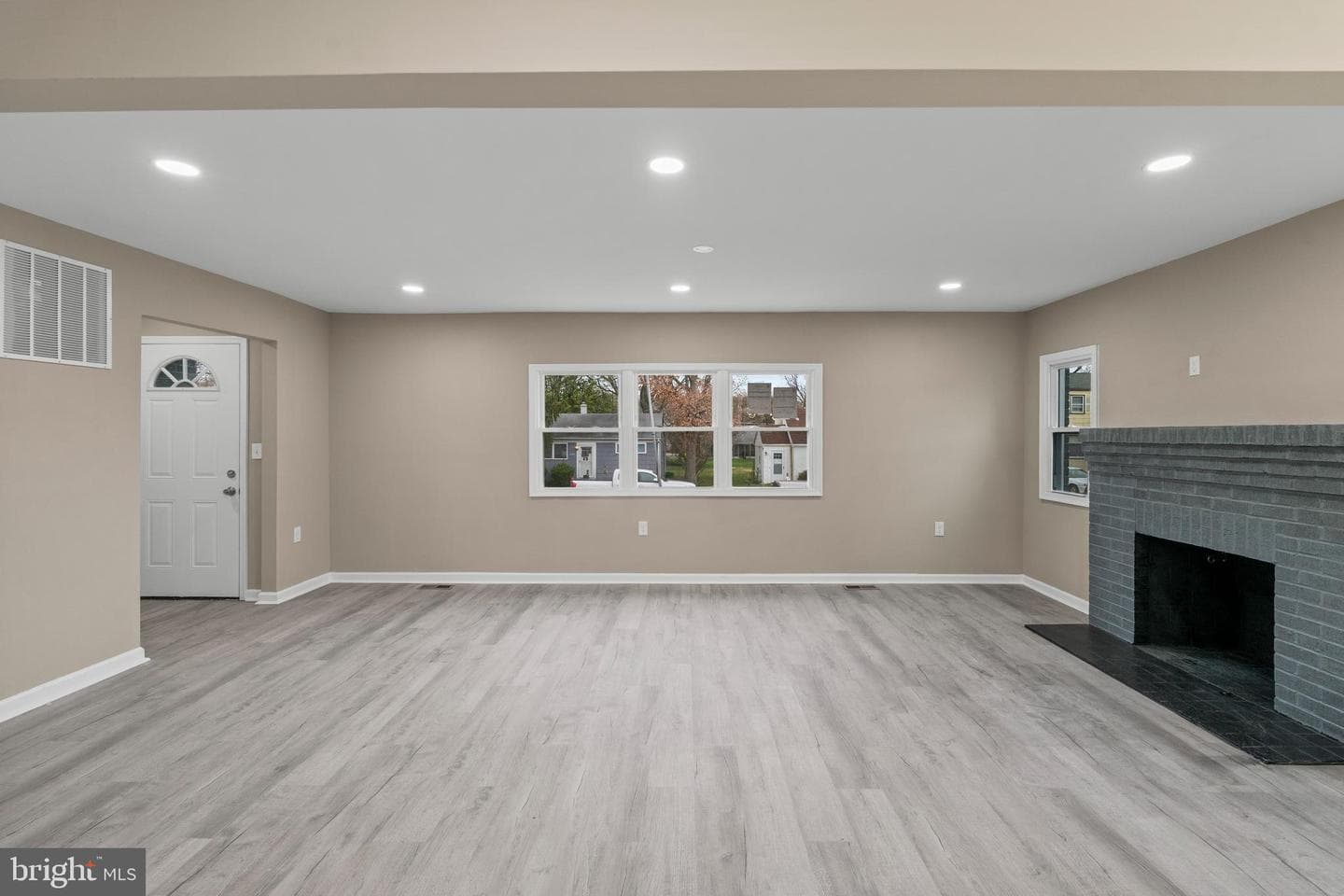 2901 Michigan Avenue photo 4