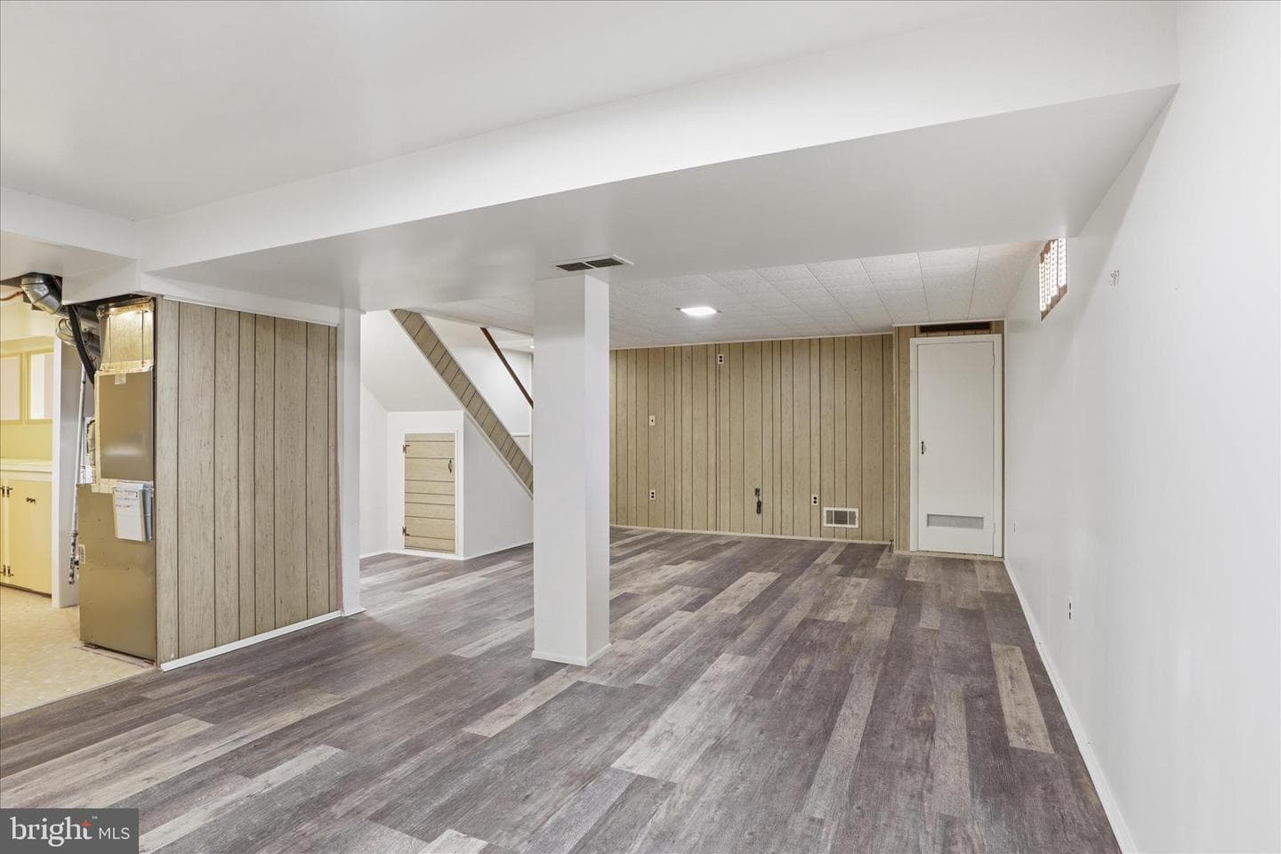 238 Chartley Drive photo 24