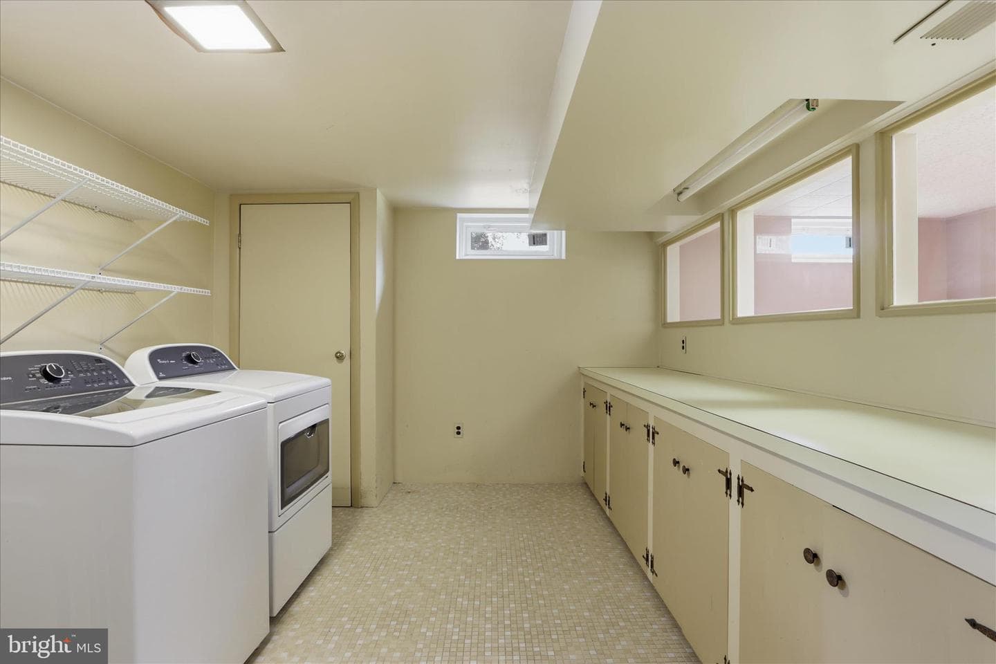 238 Chartley Drive photo 26