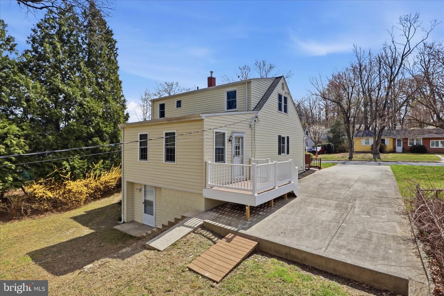 238 Chartley Drive photo 31