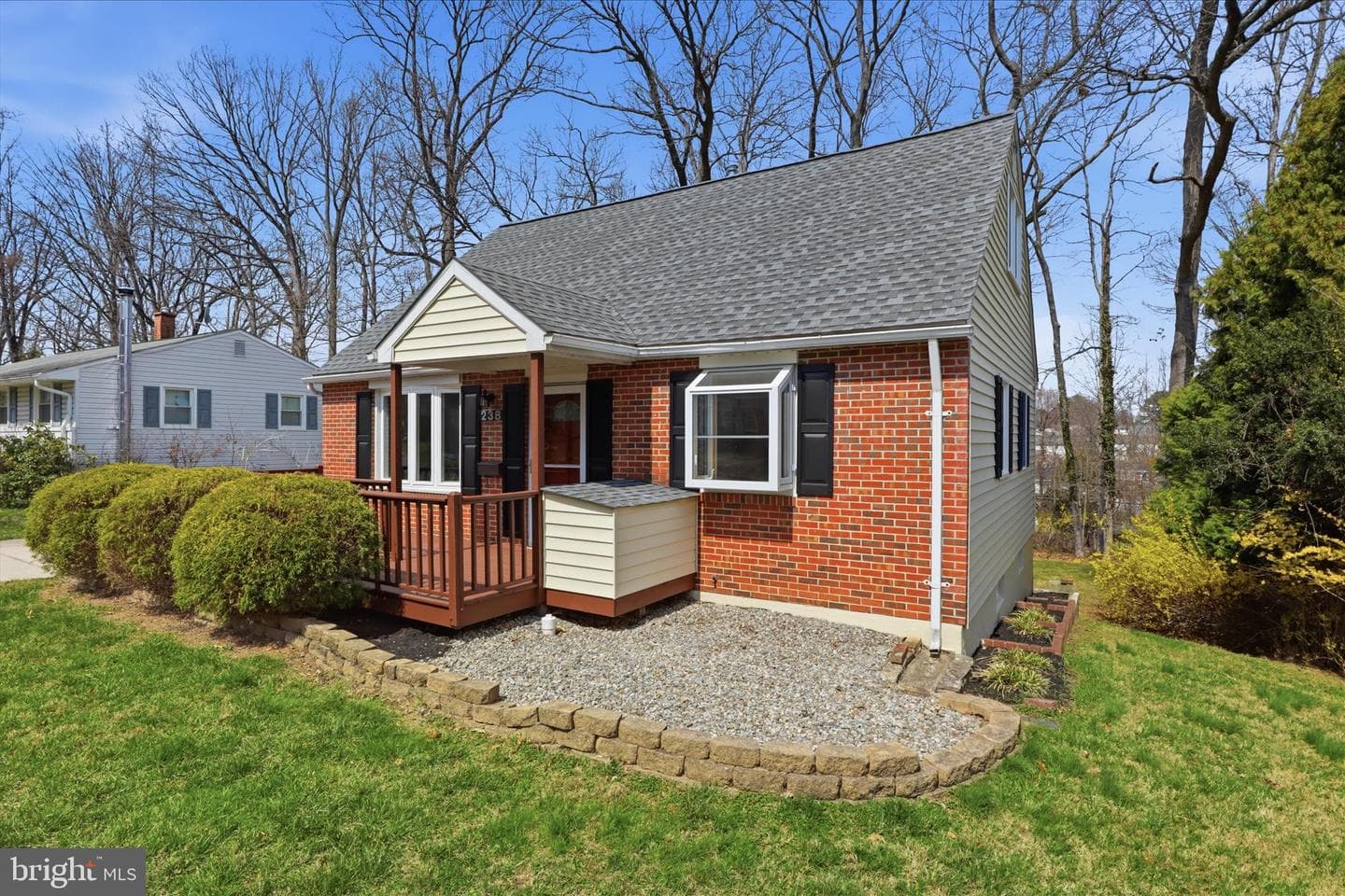 238 Chartley Drive photo 4