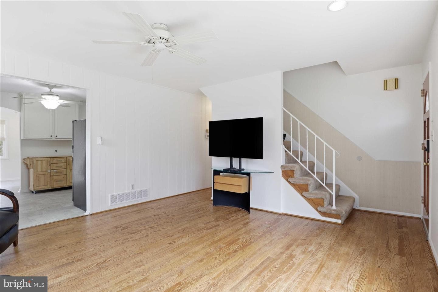 238 Chartley Drive photo 8