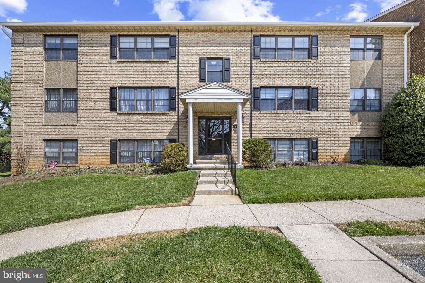 8 Choate Court #8f