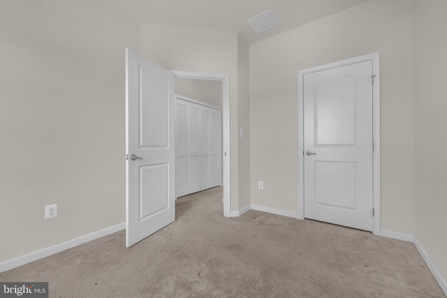 9424 Adelaide Lane photo 21