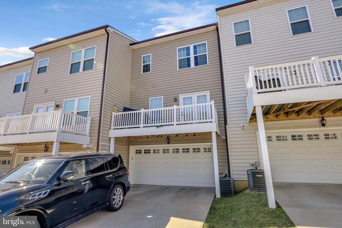 9424 Adelaide Lane photo 27
