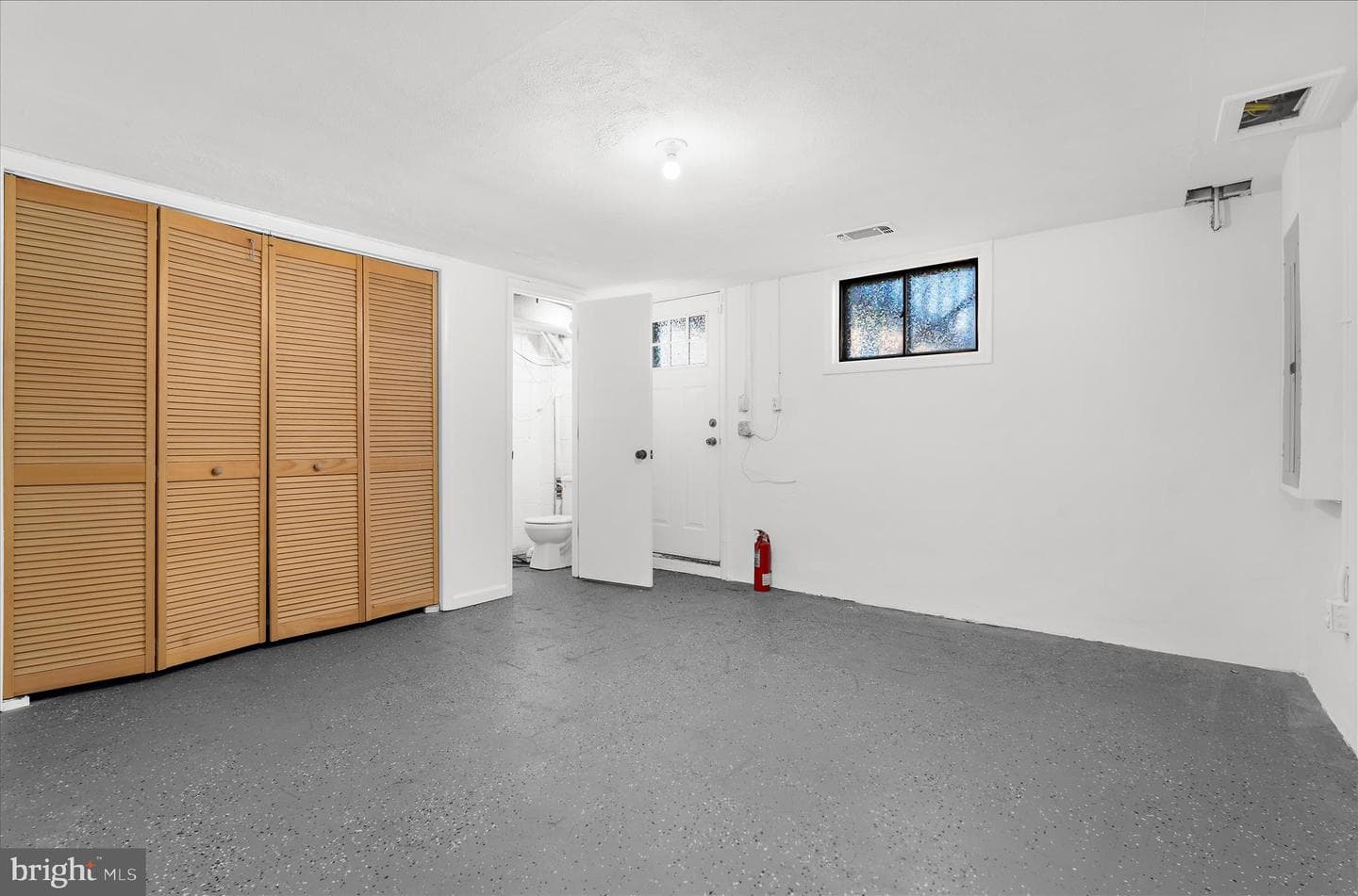 5114 Shelbourne photo 24