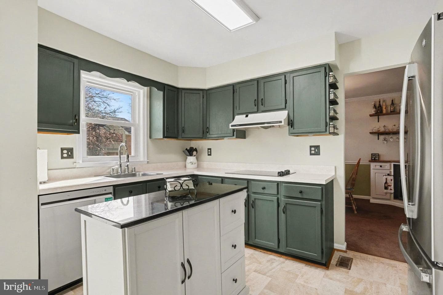 4400 Cottington photo 16