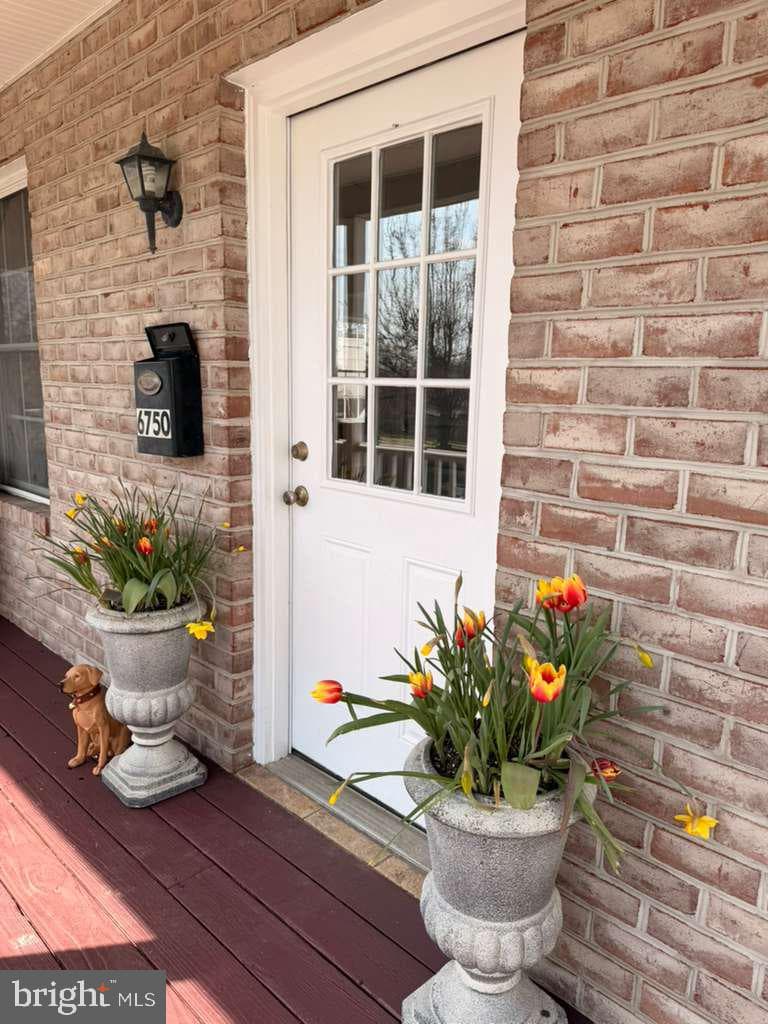 6750 Railway Avenue photo 3
