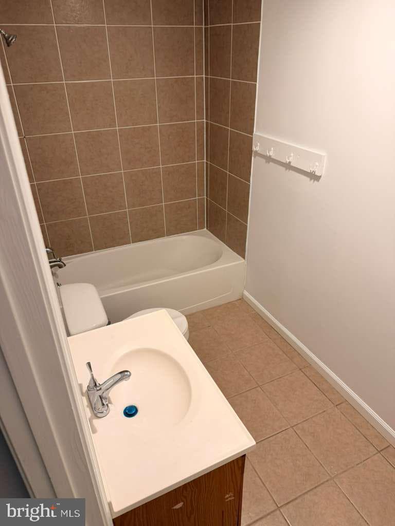 6750 Railway Avenue photo 34
