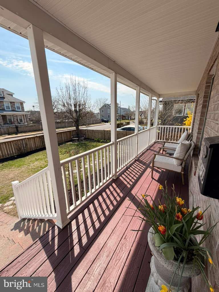 6750 Railway Avenue photo 4