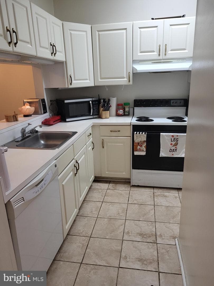 8801 Groffs Mill Drive #8801 photo 11