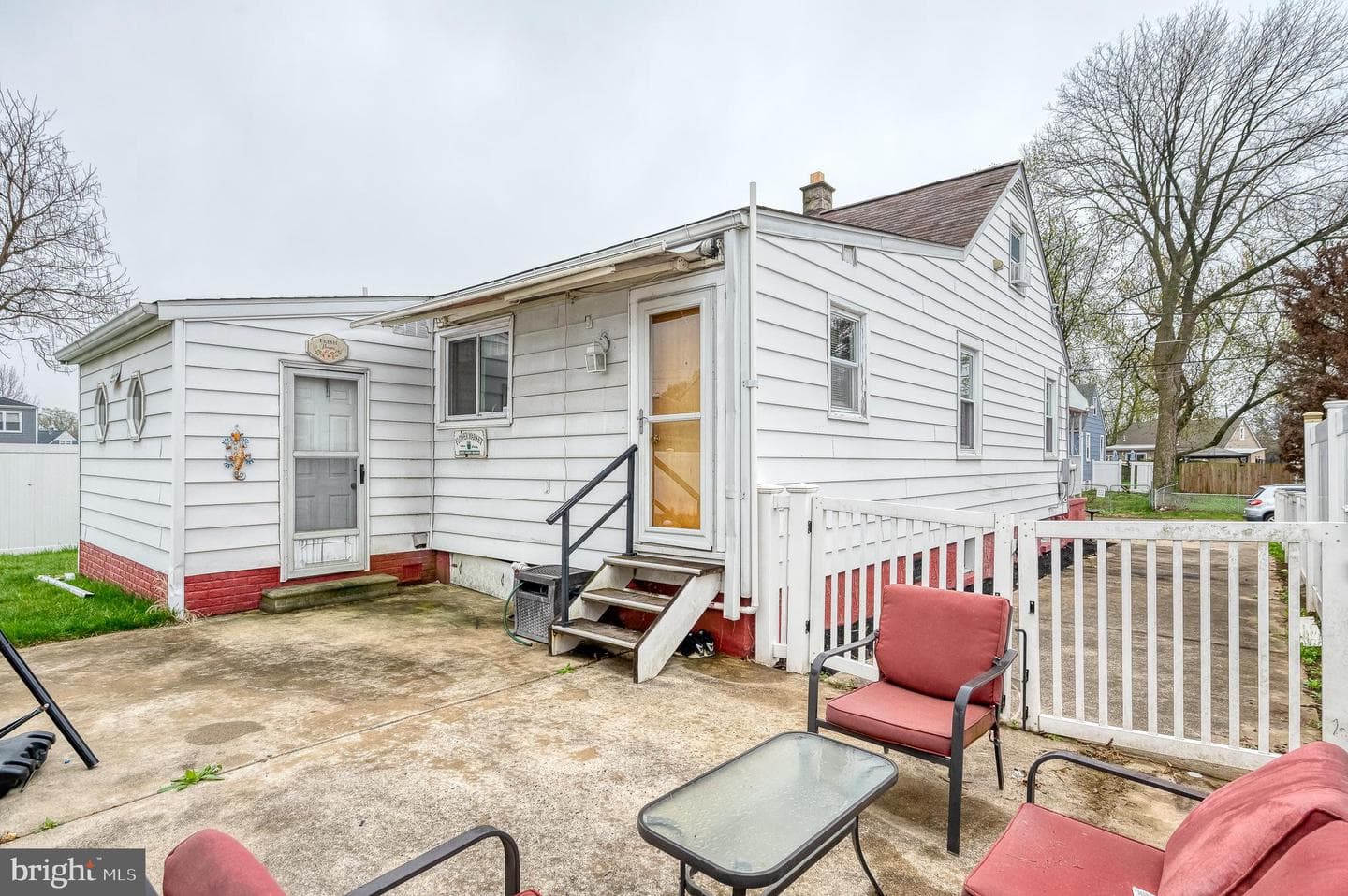 94 Avalon Avenue photo 55