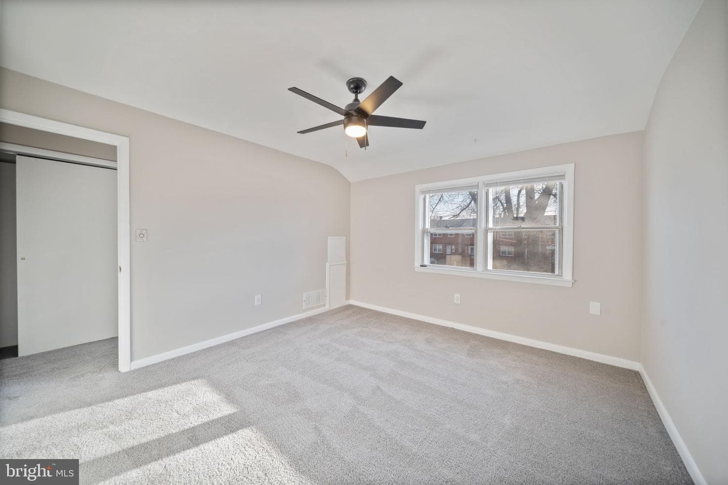 8505 Kings Ridge Road photo 10