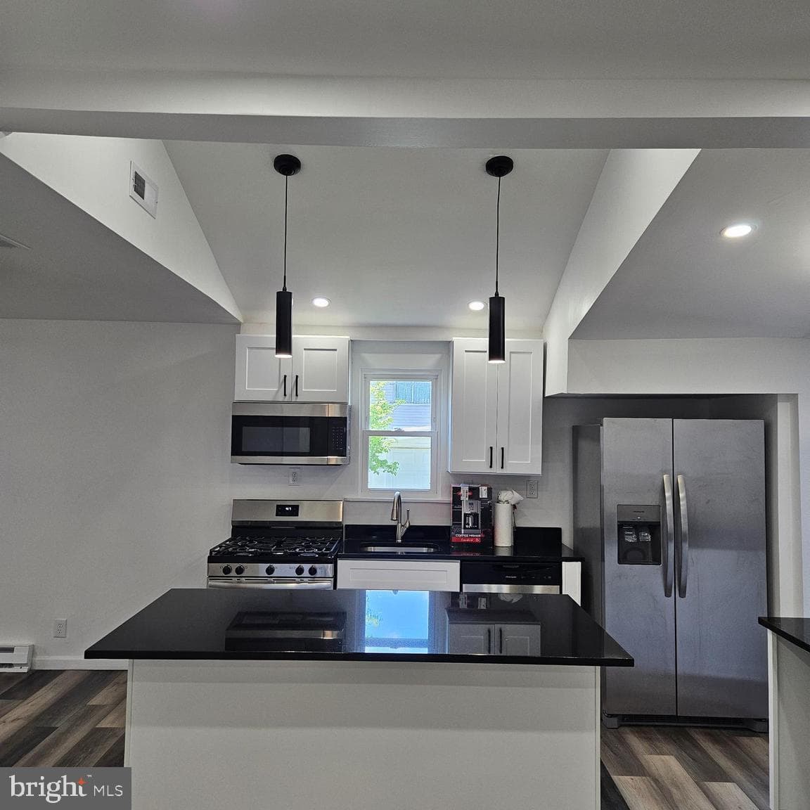 6608 Fairmount Avenue photo 11