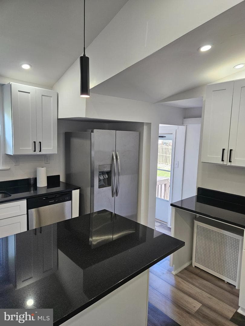 6608 Fairmount Avenue photo 15