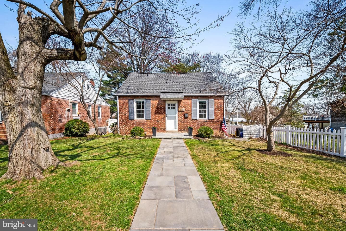2924 Manns Avenue photo 35