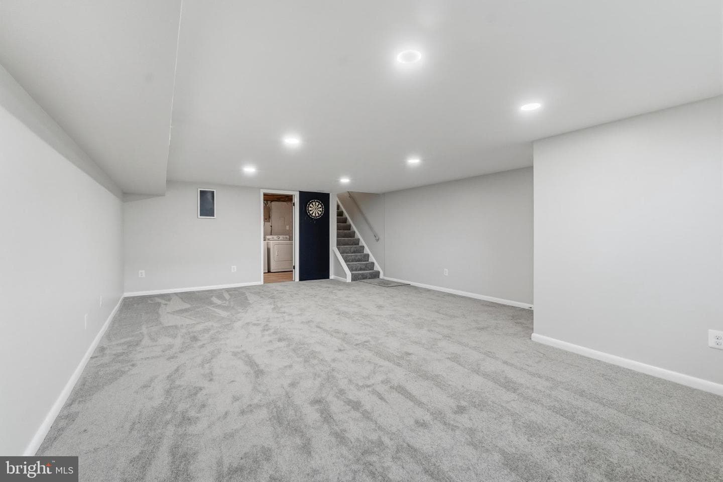 957 Stormont Circle photo 27
