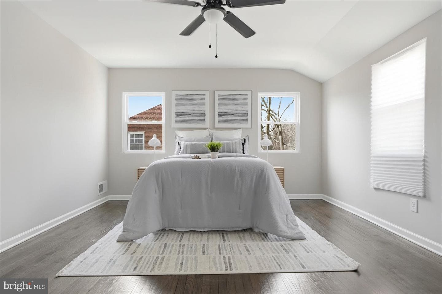 3667 Forest Garden Avenue photo 19