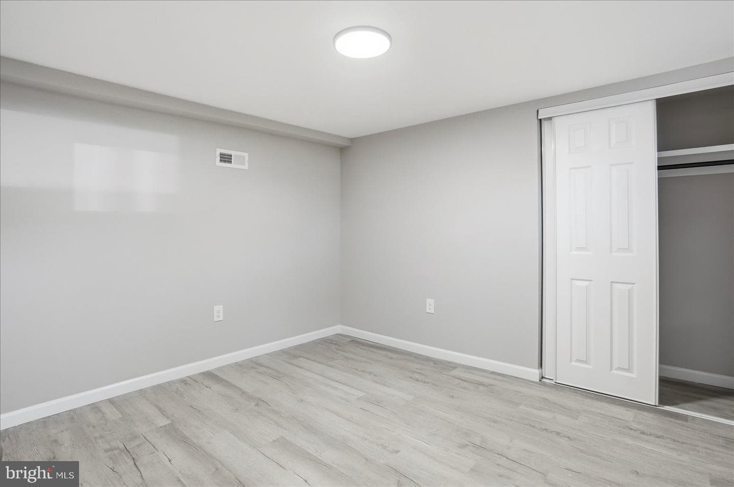 3667 Forest Garden Avenue photo 33