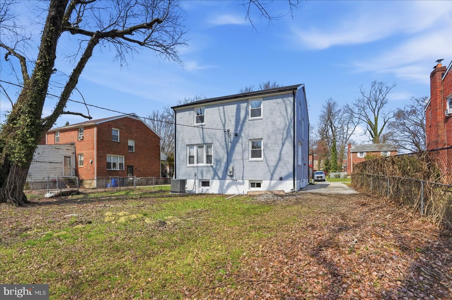 3667 Forest Garden Avenue photo 36
