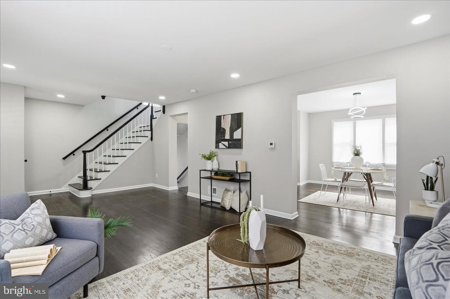 3667 Forest Garden Avenue photo 6