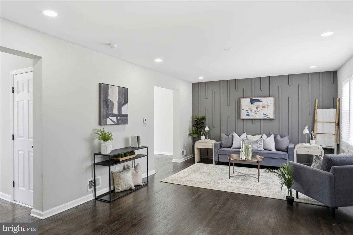 3667 Forest Garden Avenue photo 8