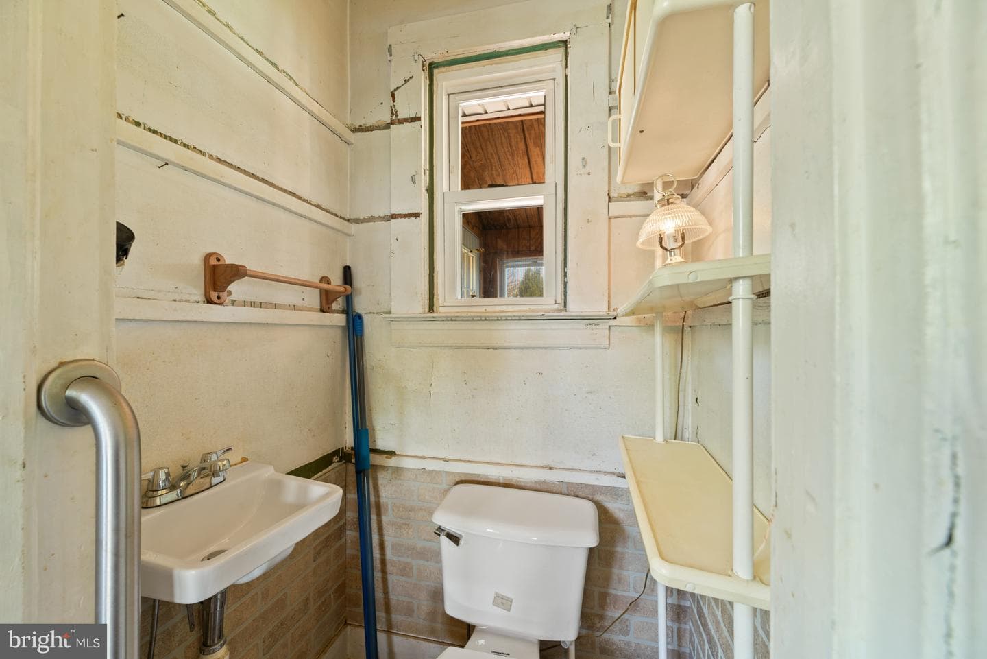 115 Hilton Avenue photo 26