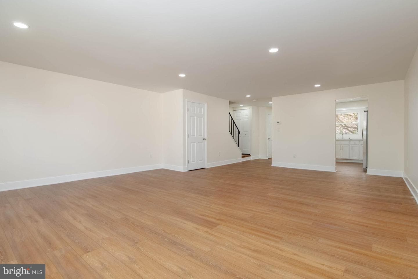 27 Cornbury Court photo 10