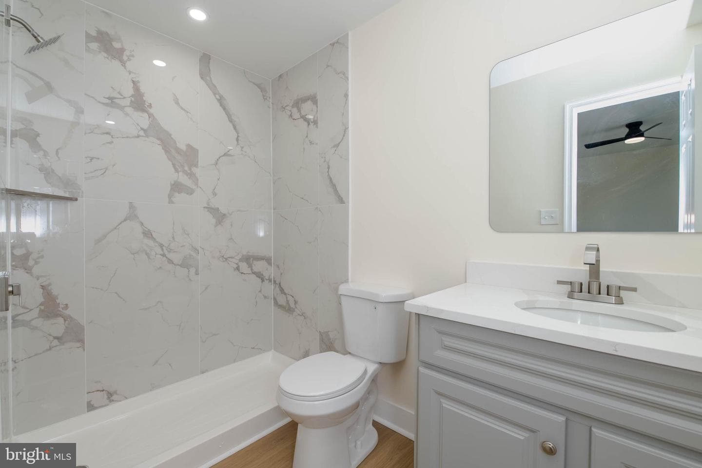 27 Cornbury Court photo 14
