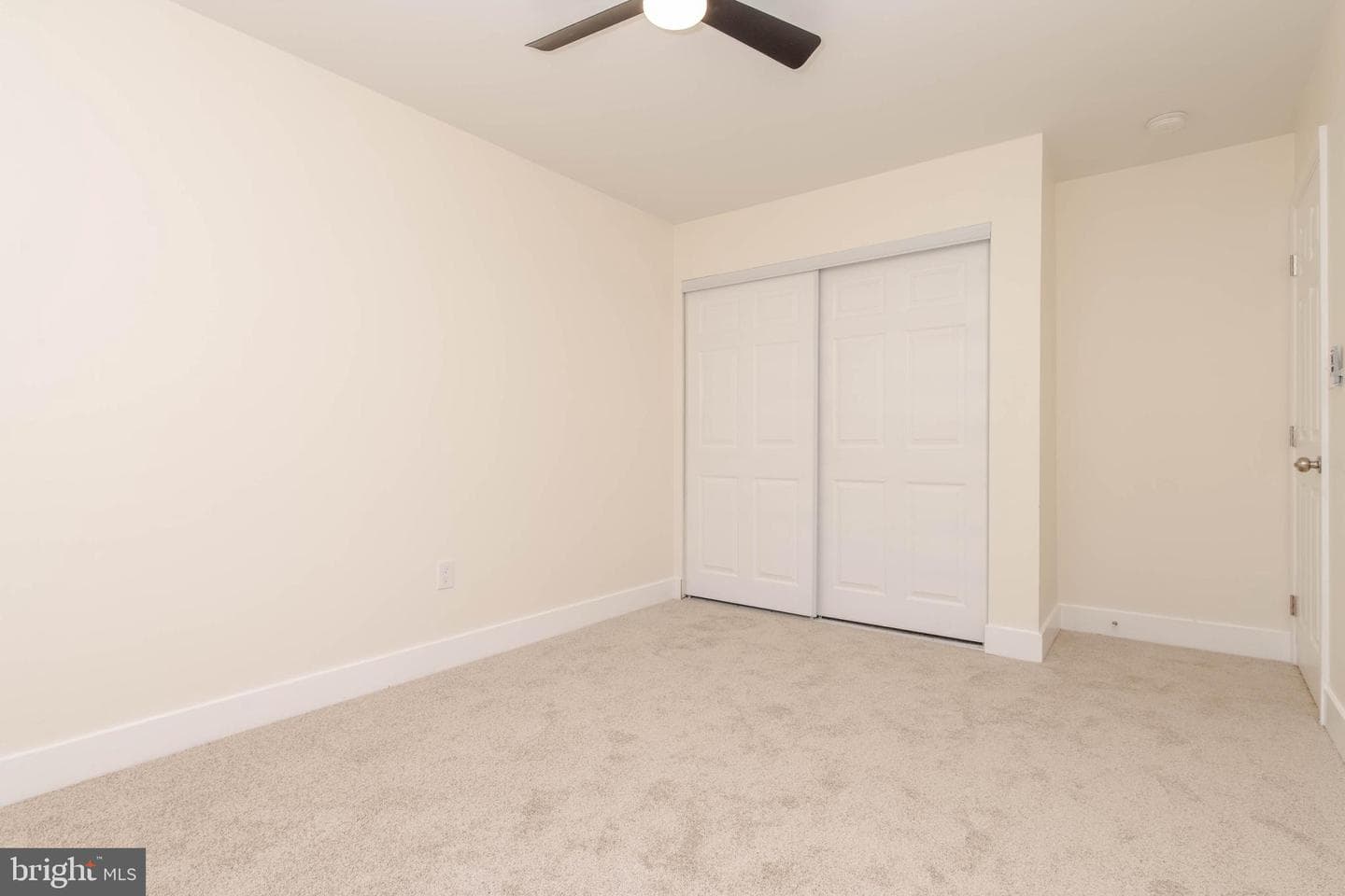 27 Cornbury Court photo 17