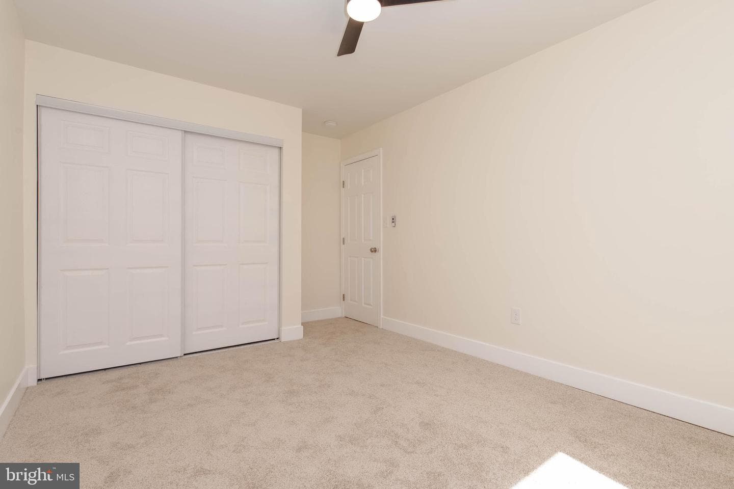 27 Cornbury Court photo 18