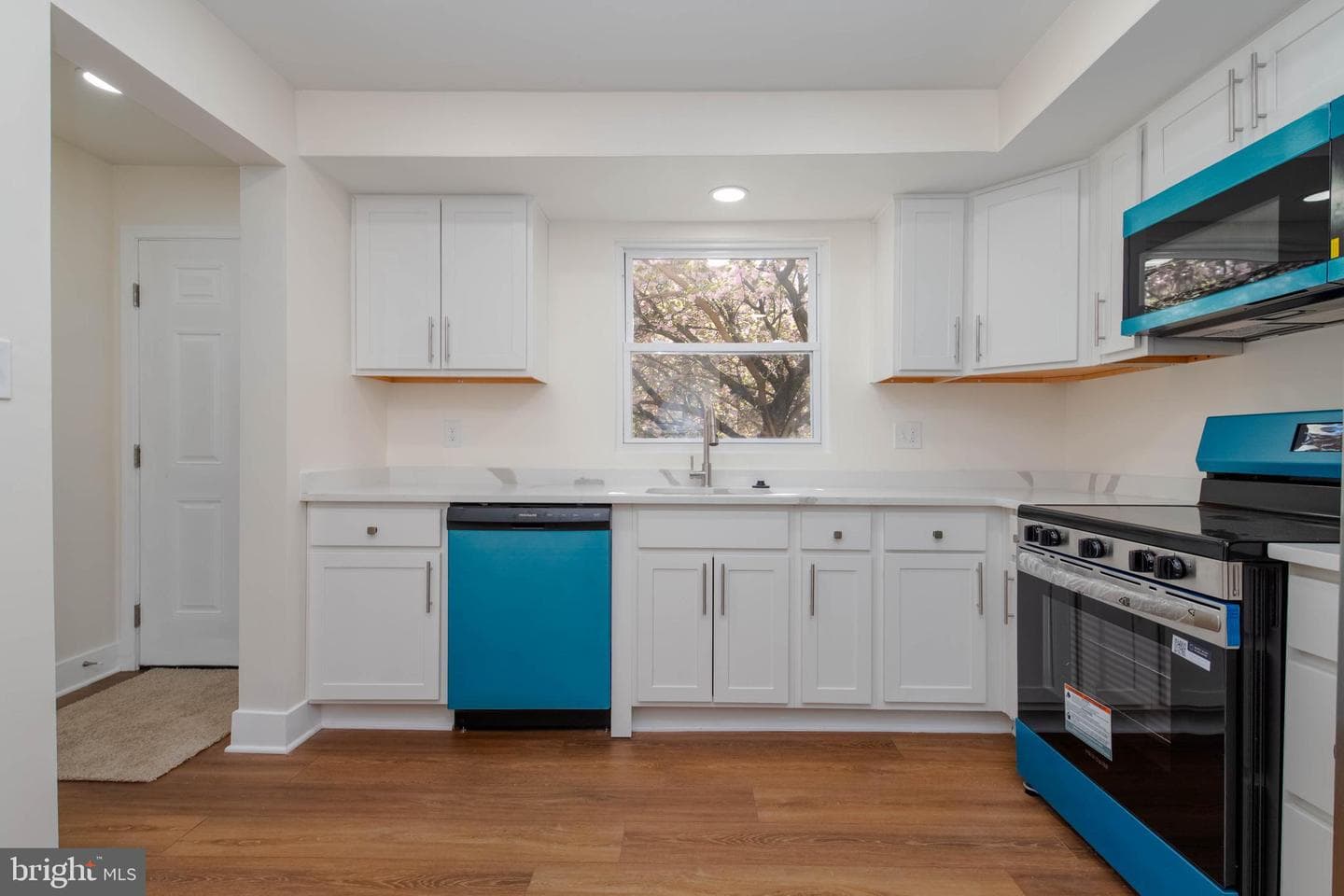 27 Cornbury Court photo 2