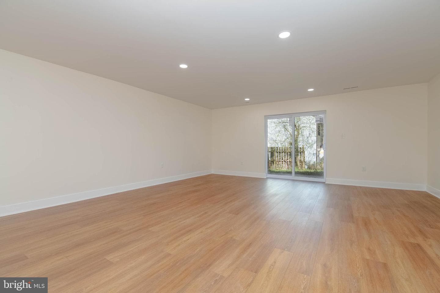 27 Cornbury Court photo 25