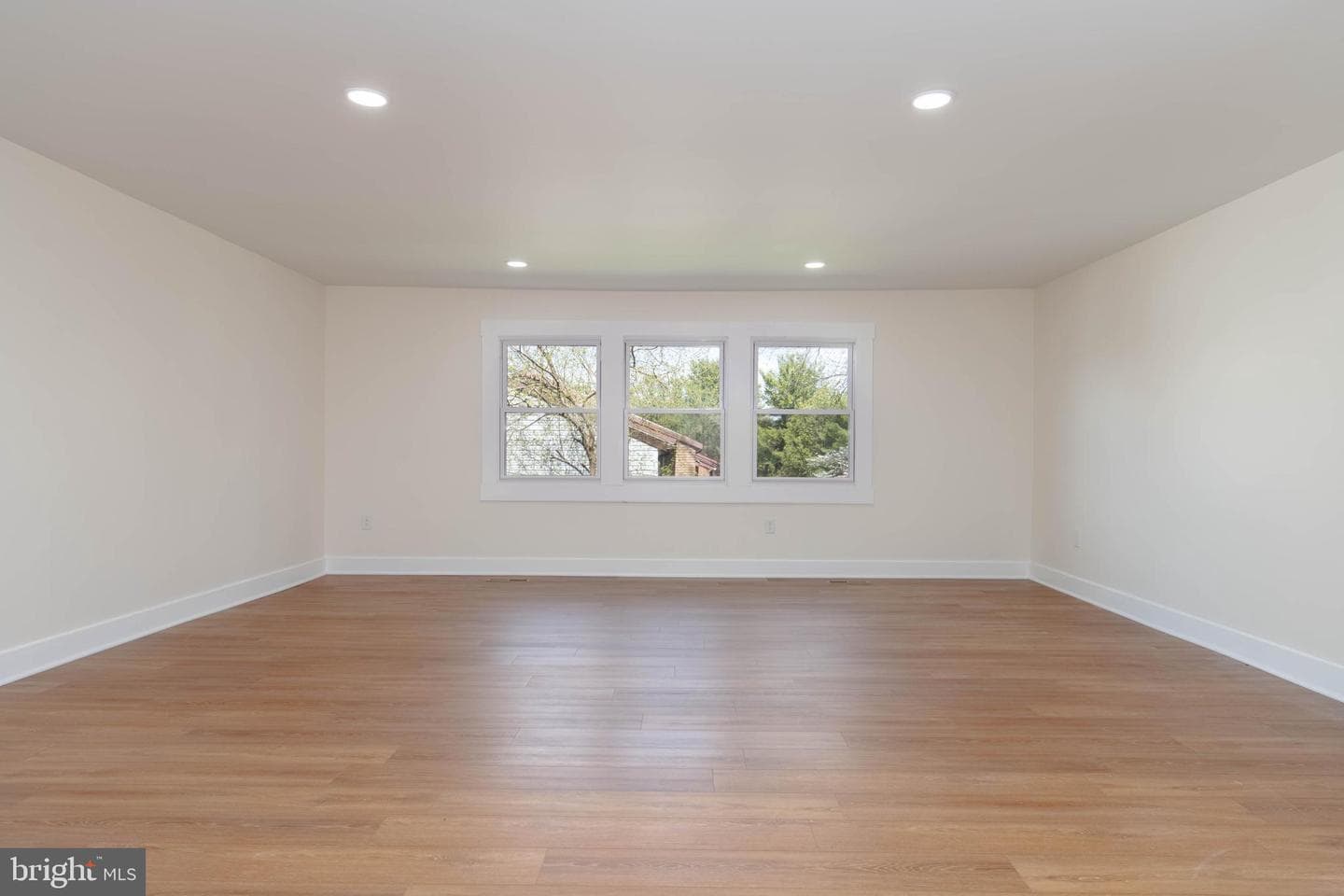 27 Cornbury Court photo 6