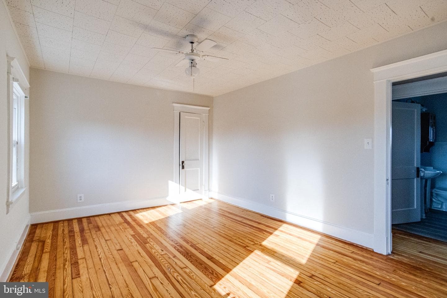 1813 Portship Road photo 32